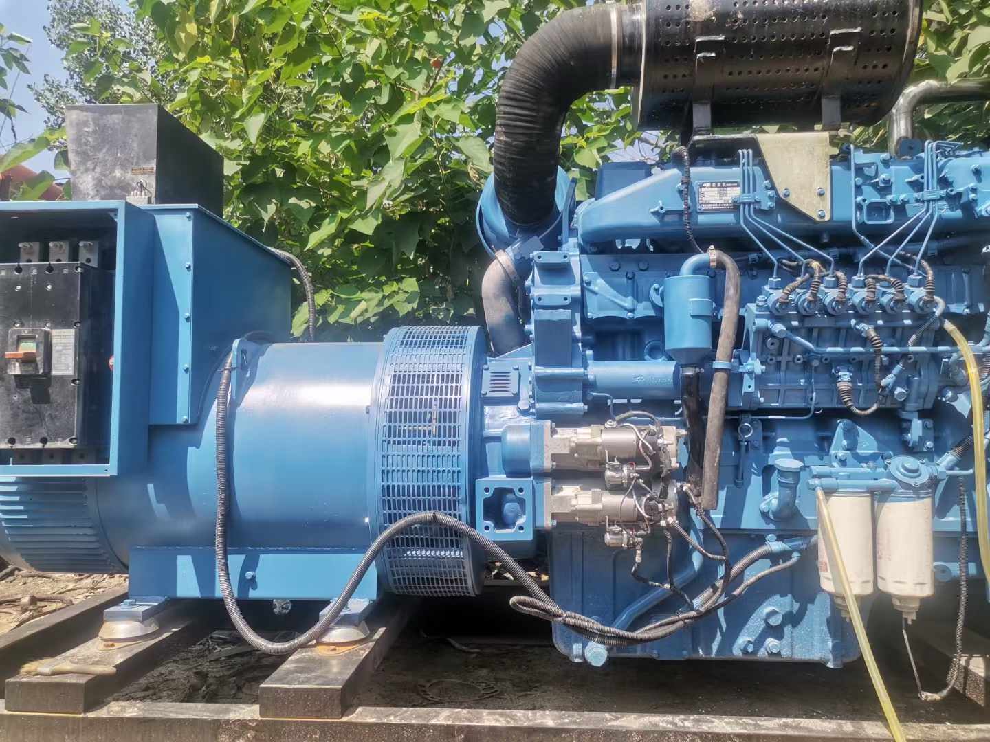 绥宁详细说明降低 800kW 柴油发电机输出电流波动的方法