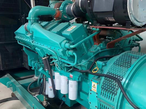 绥宁更换100kW柴油发电机组机油时，需要注意哪些事项？